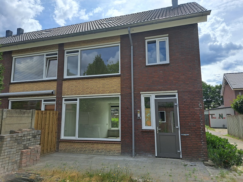 Esdoornstraat 12