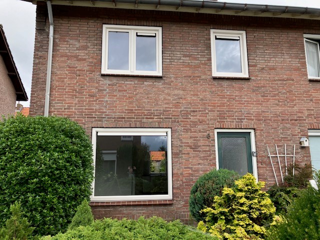 Uithoornseweg 6, 5701 CB Helmond, Nederland