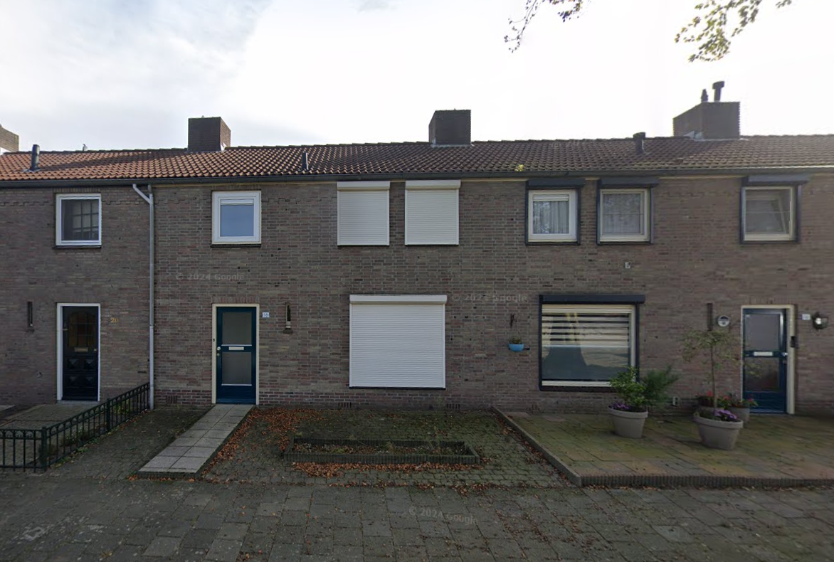 Pastoor van Massenhovenstraat 18, 5706 TV Helmond, Nederland