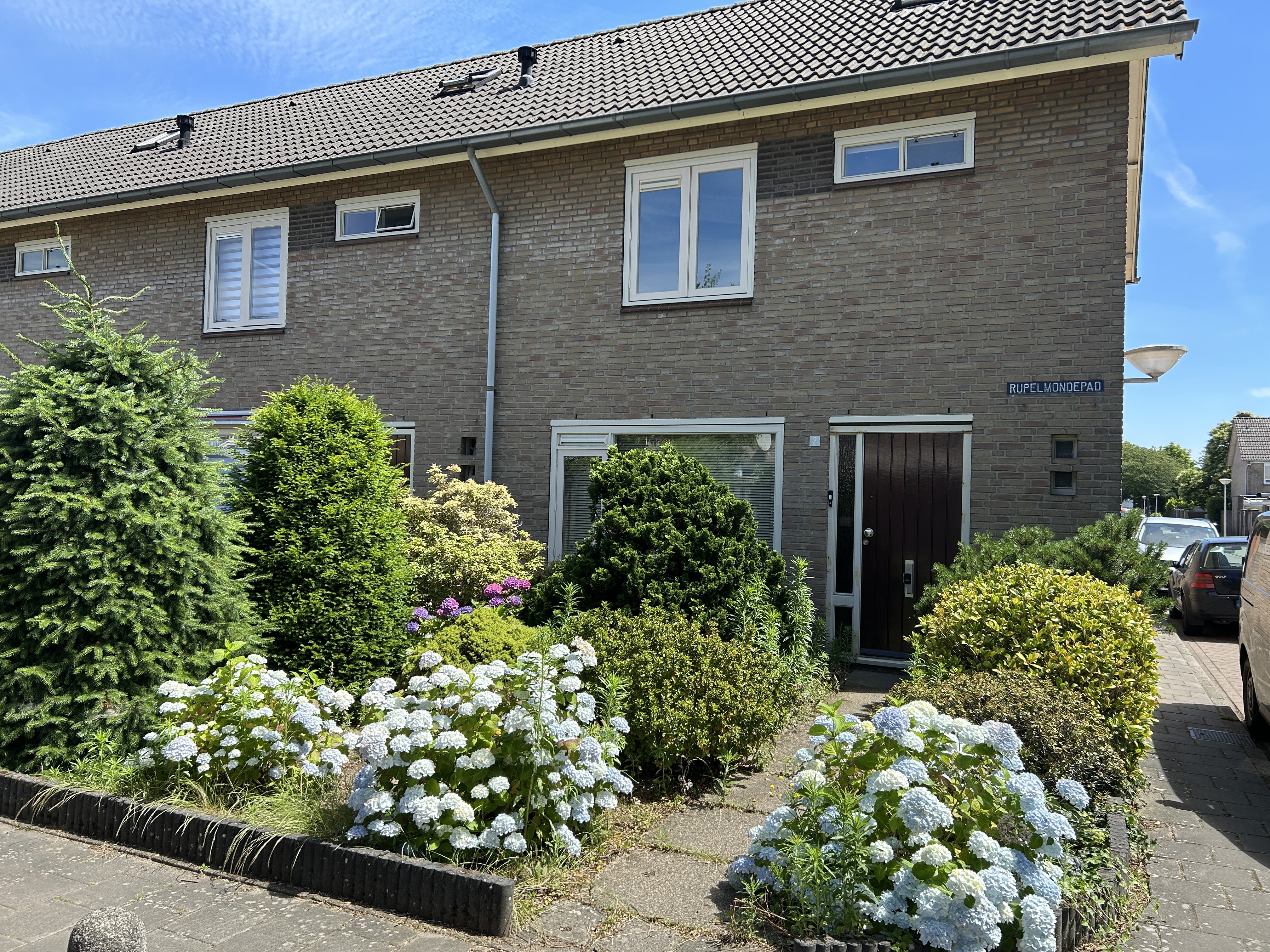 Hoekwoning te huur: Rupelmondepad 2, Tempel Eindhoven