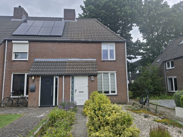 Hoekwoning te huur: Verhoevenstraat 26, Prins van Luikstraat e.o. Luyksgestel