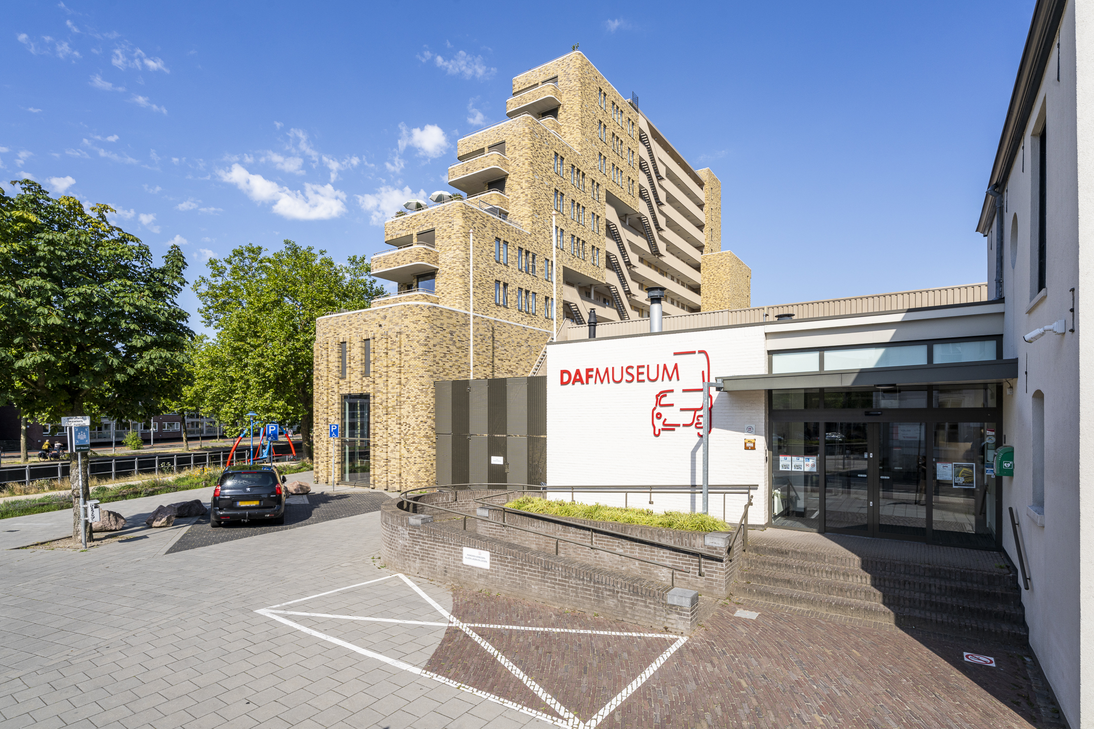Studio te huur: Treurenburgstraat 221, Villapark Eindhoven