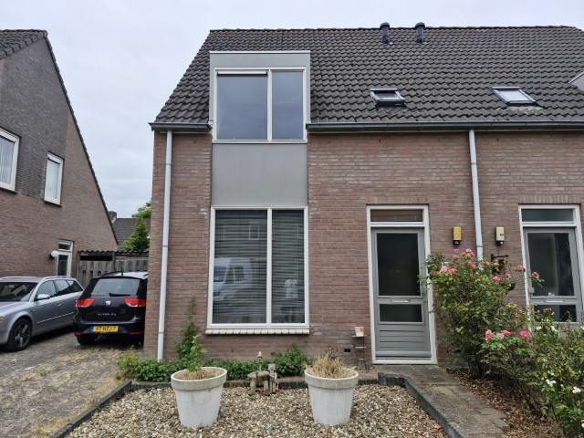 Twee-onder-één-kap te huur: Steenovens 84, Steenovens Westerhoven