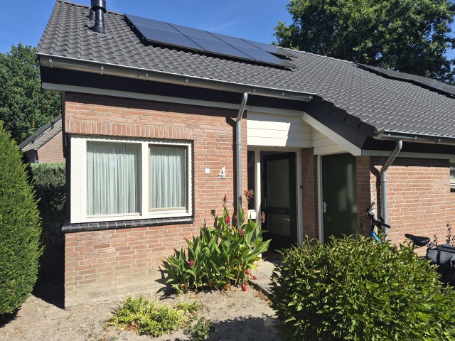 Twee-onder-één-kap te huur: Eikewal 4, Beukenlaan e.o. Westerhoven