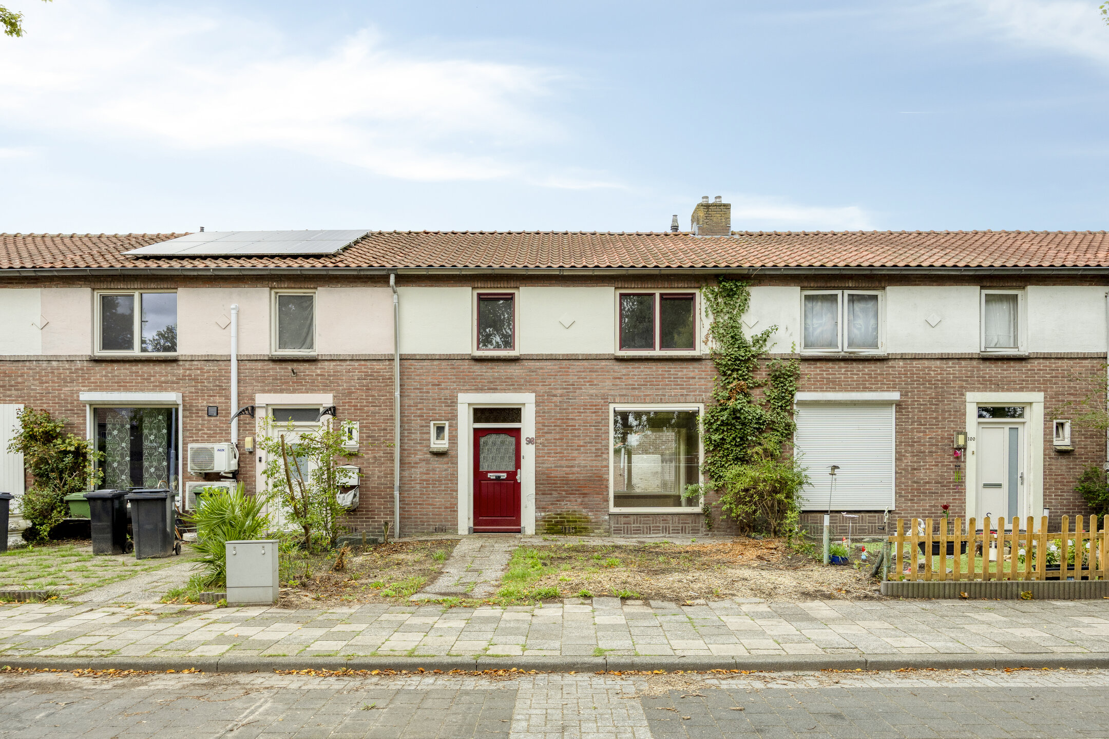 Tussenwoning te huur: Prof. Titus Brandsmastraat 98, Wilhelminadorp Best