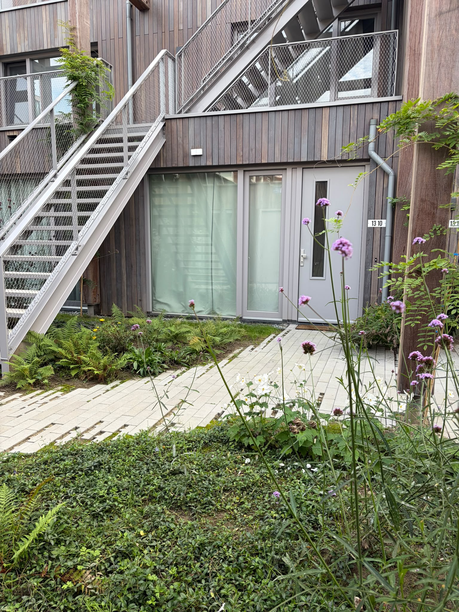 Appartement te huur: St Catharinastraat 13-10, Bergen Eindhoven